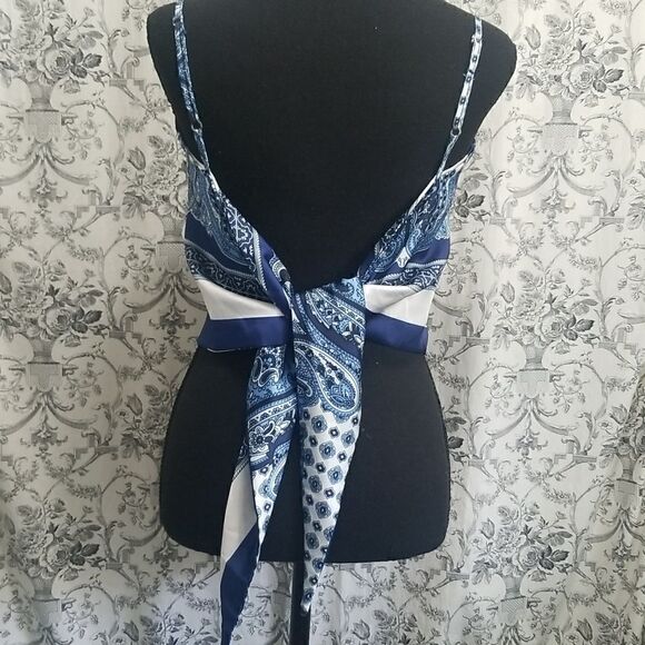 Blue Bandana Top Medium NWOT very sulky - Picture 7 of 10
